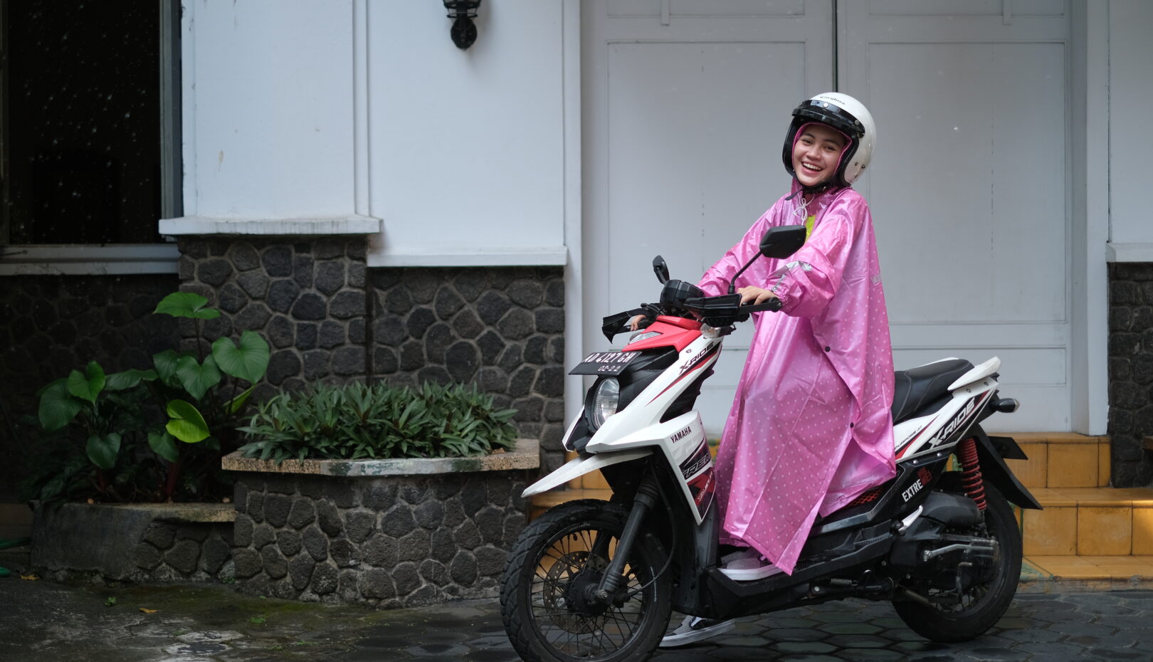 jas hujan ponco spin pink